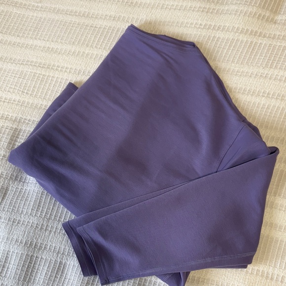 Lululemon Athletica sort wear Lavender Long Sleeve Shirt - Picture 4 of 4